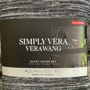 New Simply Vera Wang Duvet cover full/queen